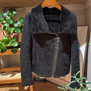 Overland Genuine Sheepskin Jacket. Made in Poland. Women’s size 10.